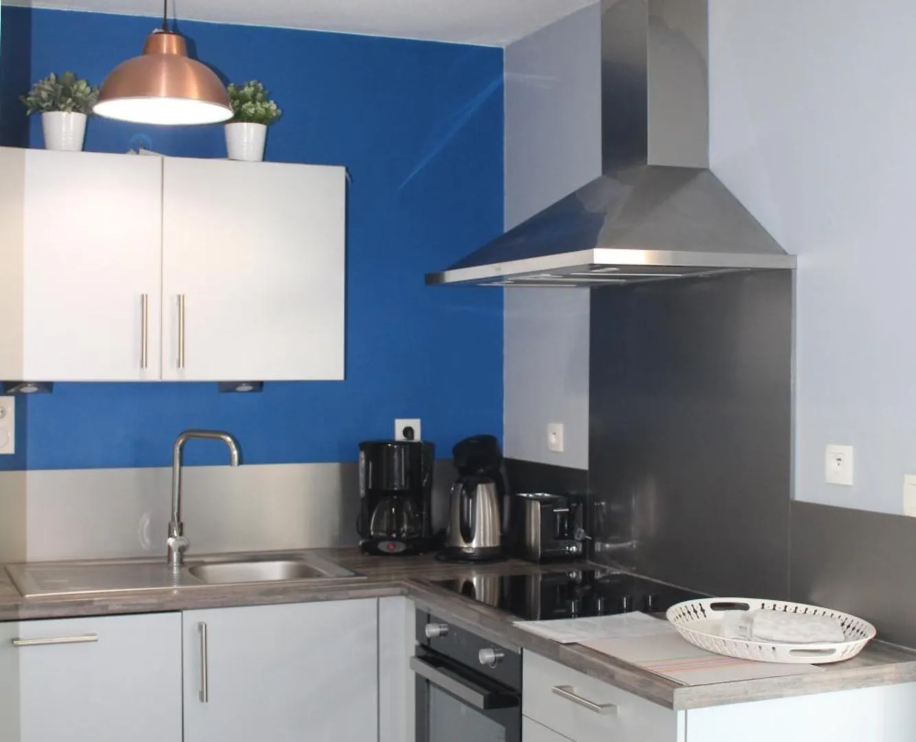 L'ESTRAN, 4 kms des plages, port, GR 34 et 2 h 15 Paris LGV Plérin Appartement