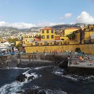 https://sea-and-sun-4-you-villa-oliveira.madeira-islandshotels.com